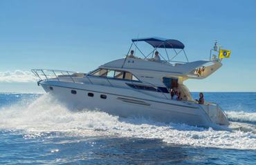 Private boat charter